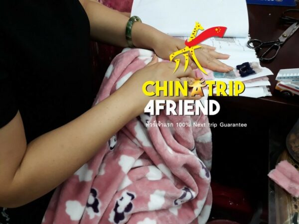 โรงงานร้านผ้าม้วนเสื้อผ้าที่จีนส่งไปลงโกดังจีนพร้อมนำเข้ามาไทยเรทVIPแม่ค้า